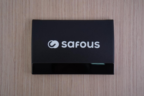 560-04140-Class-X-PU-Name-Card-Holder